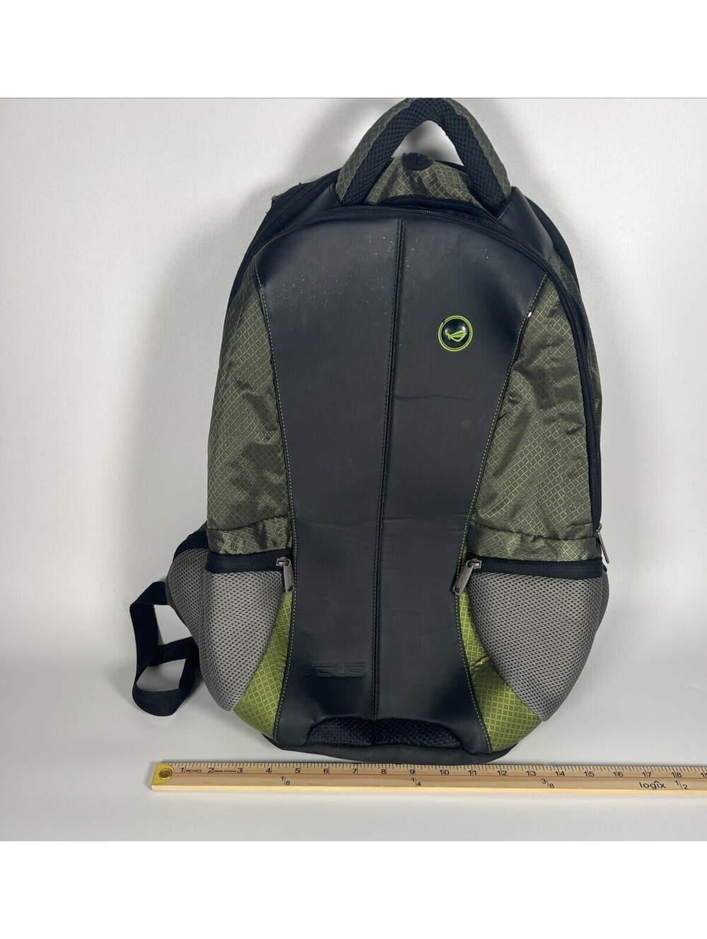 Asus ROG Republic Large Gamer Backpack 19” t X 15” w X 8” d Green Black Padded
